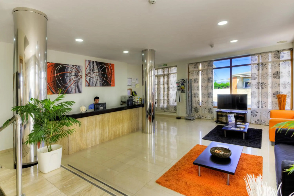 Hotel La Mirada by null