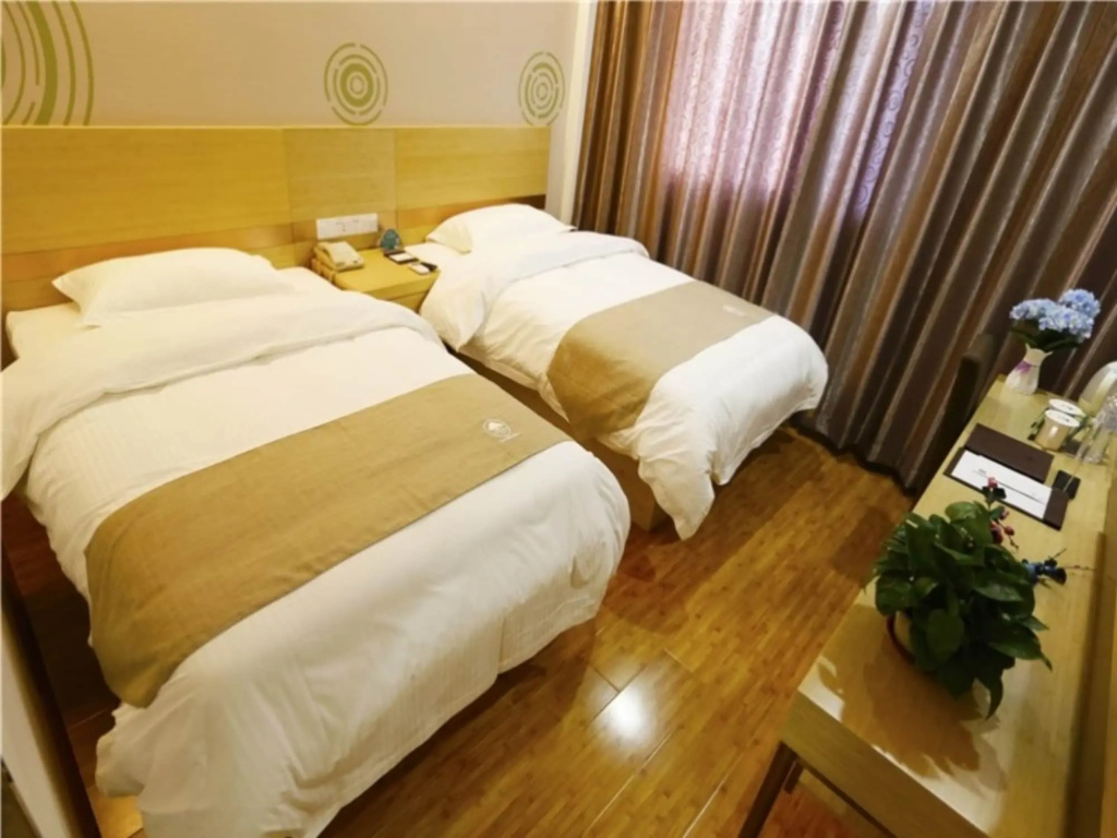 Отель GreenTree Inn Beijing Chaoyang District Maquanying Subway Station Express Hotel в Пекине