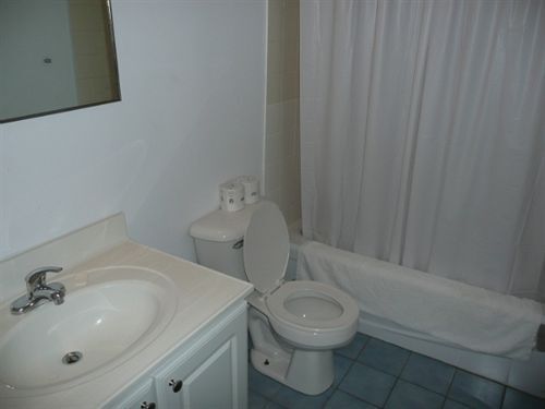 Neill Wycik Hostel by null