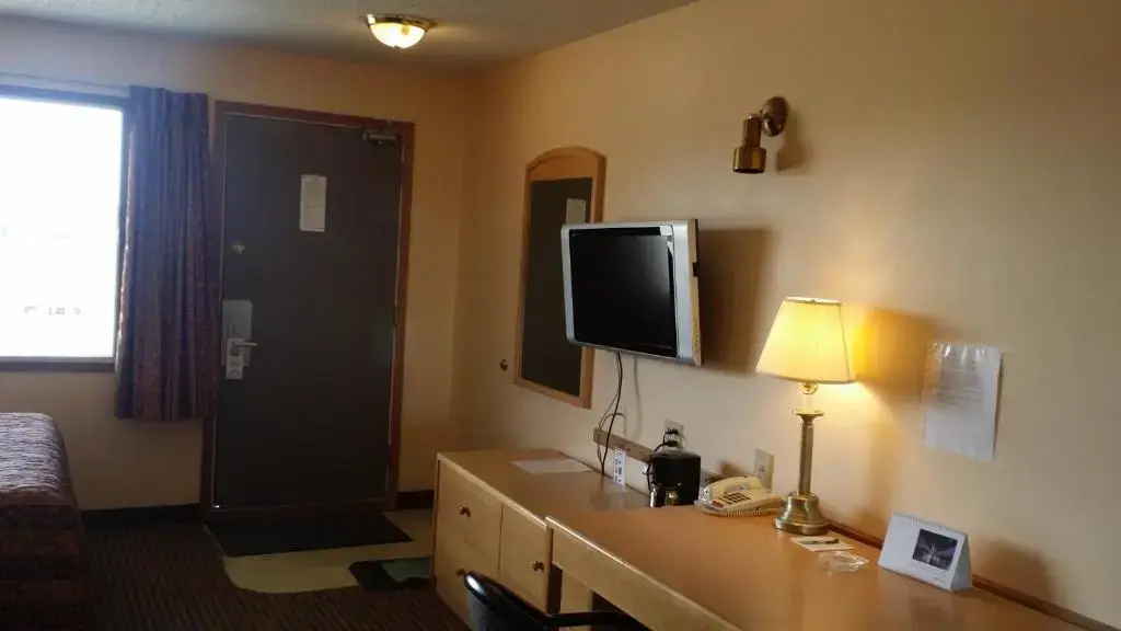 Economy room
