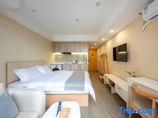 Legian Beach Hotel