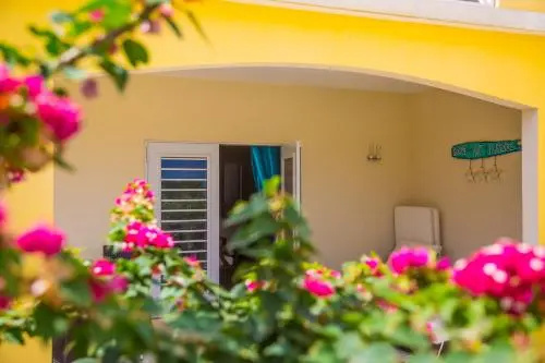 Courtyard Village Bonaire