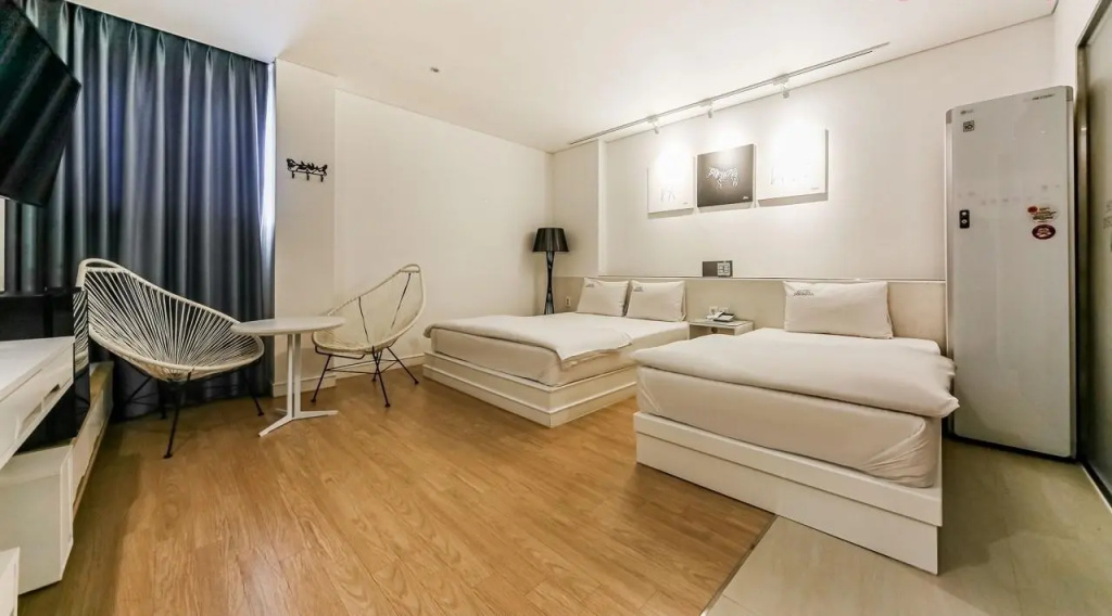 Premium Double room (twin beds)