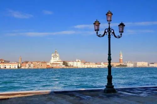 Beach & Waterfront