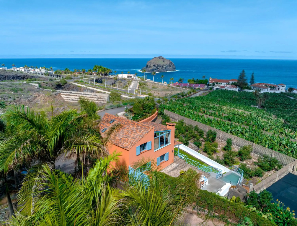 Casa Naranja