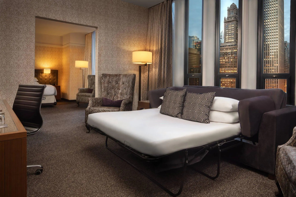 1 Bedroom Double Suite (full double bed)