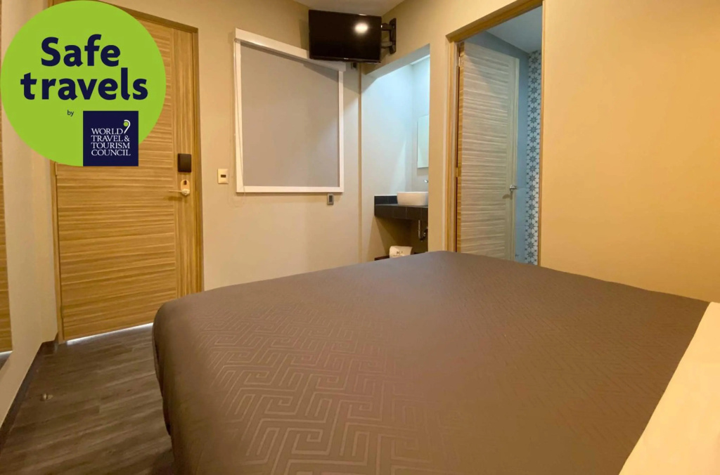Hotel MX zocalo CDMX, Trademark Collection by Wyndham — 4