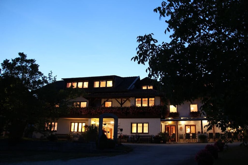 Pension Zum Ebenstein am Donausteig