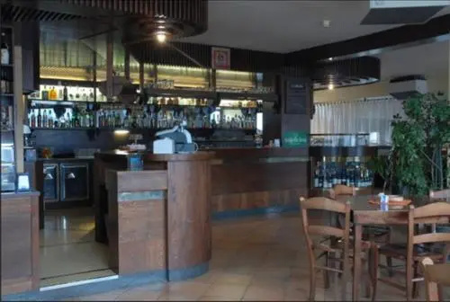 Food & Beverage