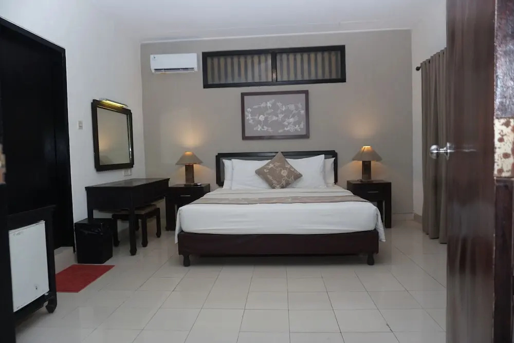 Superior Double room (full double bed)