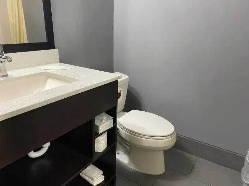 Standard Double room with balcony (full double bed)