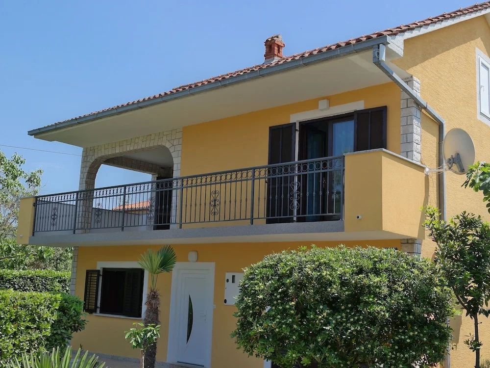 Nice Studio Apartment , Near the Beach