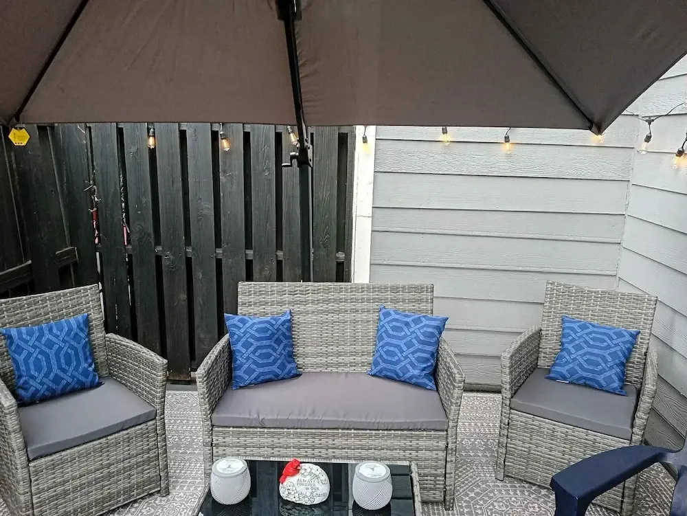 Serenity Landing - 5 Minutes to Airport - Sleeps 6