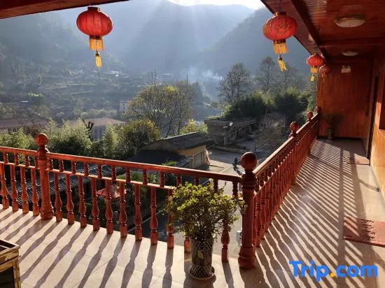 Balcony & Terrace