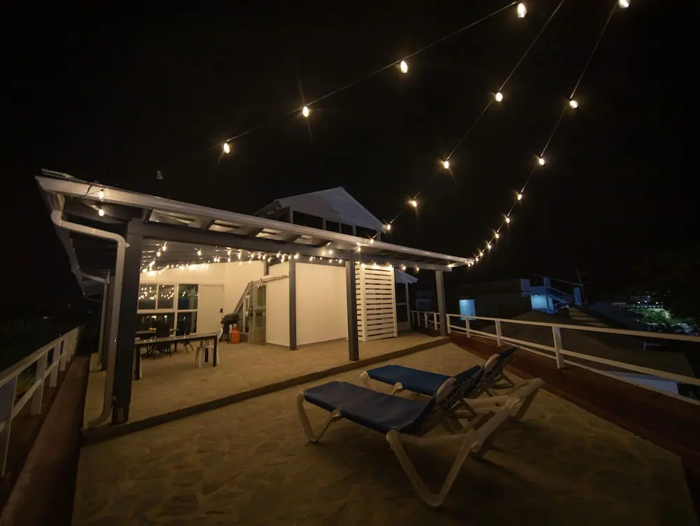 3BR Luxury Penthouse, 300m From Beach!