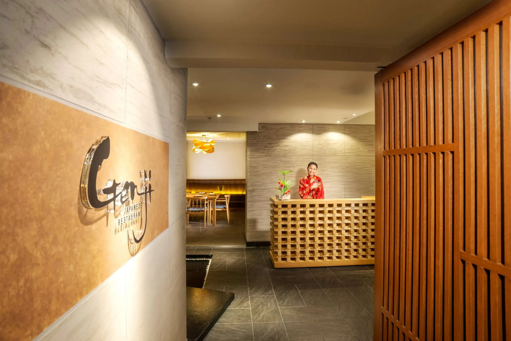 Lobby & Reception