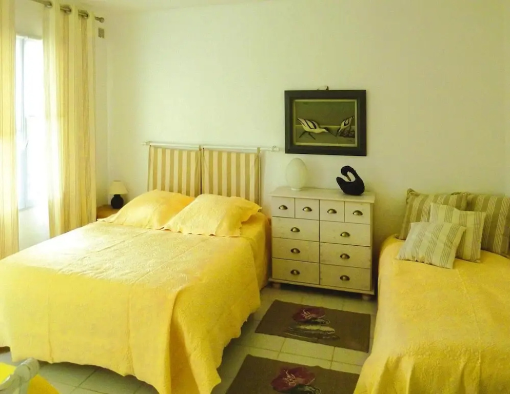Voir la photo 3 — Beachside Flat With Sunny Patio