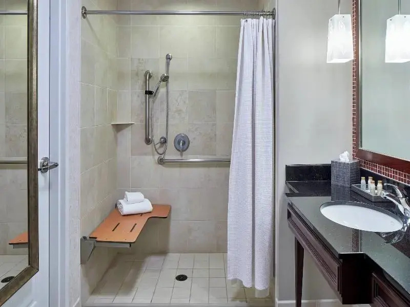 Renaissance Montgomery Hotel & Spa at the Convention Center - Chambres