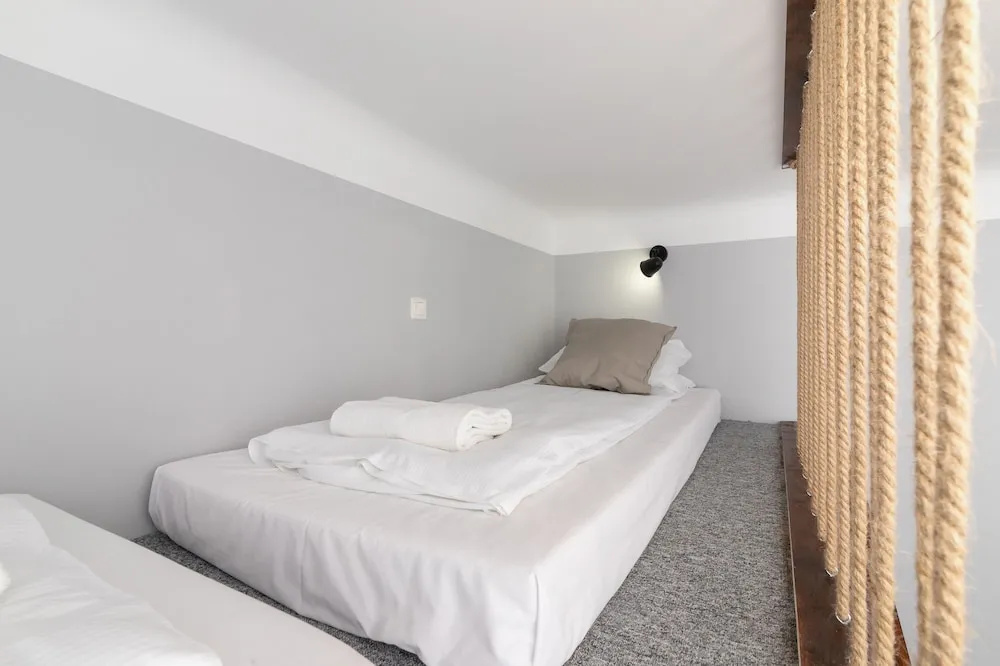 Strzelecka Apartment Cracow by Renters