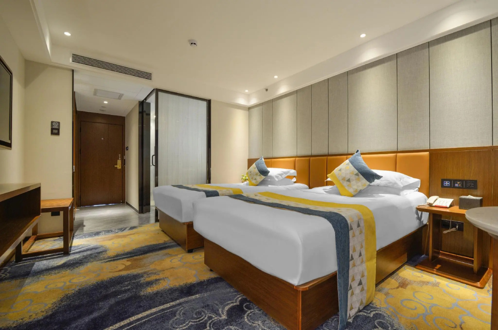 Hotel photo 12