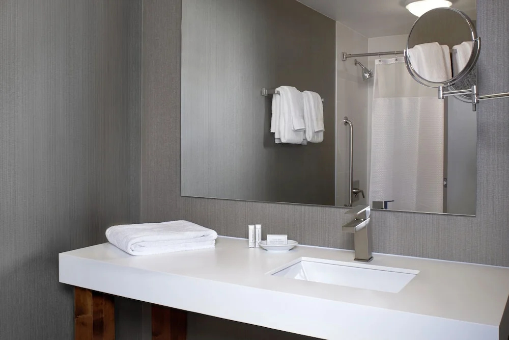 Courtyard by Marriott Downtown Toronto - Chambres
