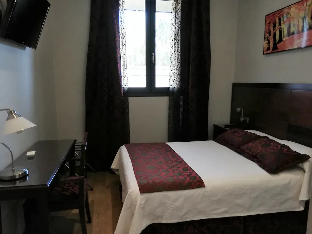 Economy room