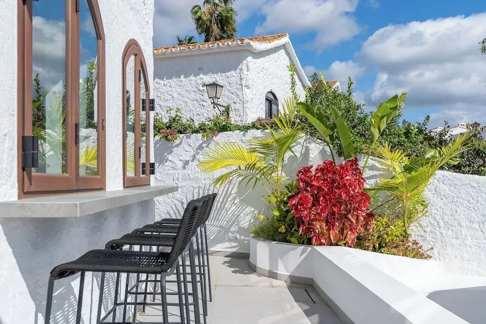 Luxury House With Private Heated Pool in Nerja!
