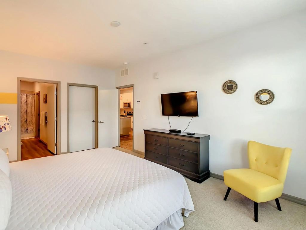 Luxury Apartment near DISNEY with Balcony