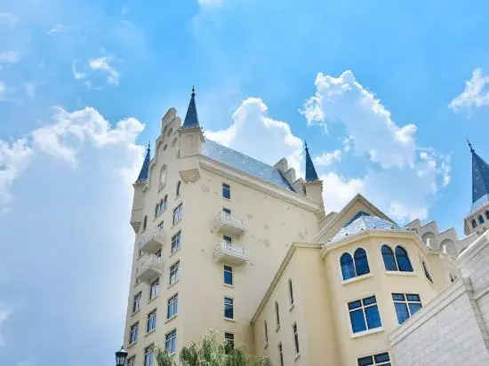 Zhengzhou Yinji Ice and Snow Hotel - фото 14