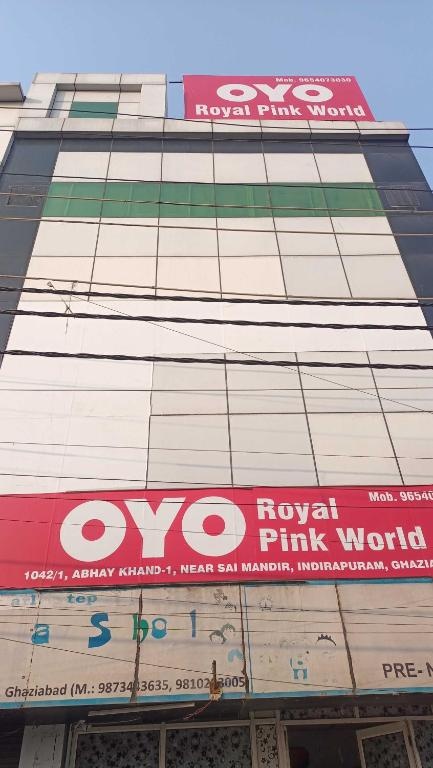 OYO Home Royal Pink World