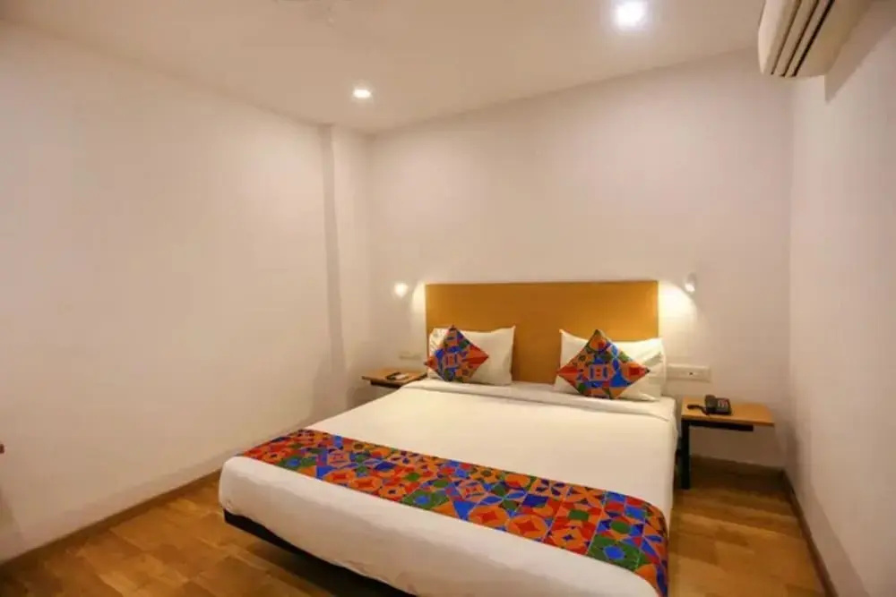 Fabhotel Nishkarsh