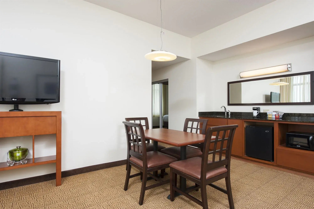 Hyatt Place Des Moines/Downtown - Général