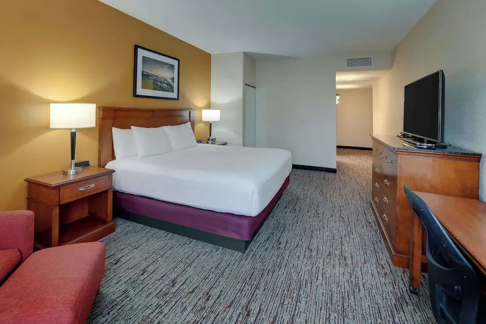 Drury Inn & Suites Charlotte Northlake - Chambres