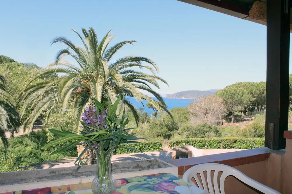 1 Bedroom Apartment with sea view