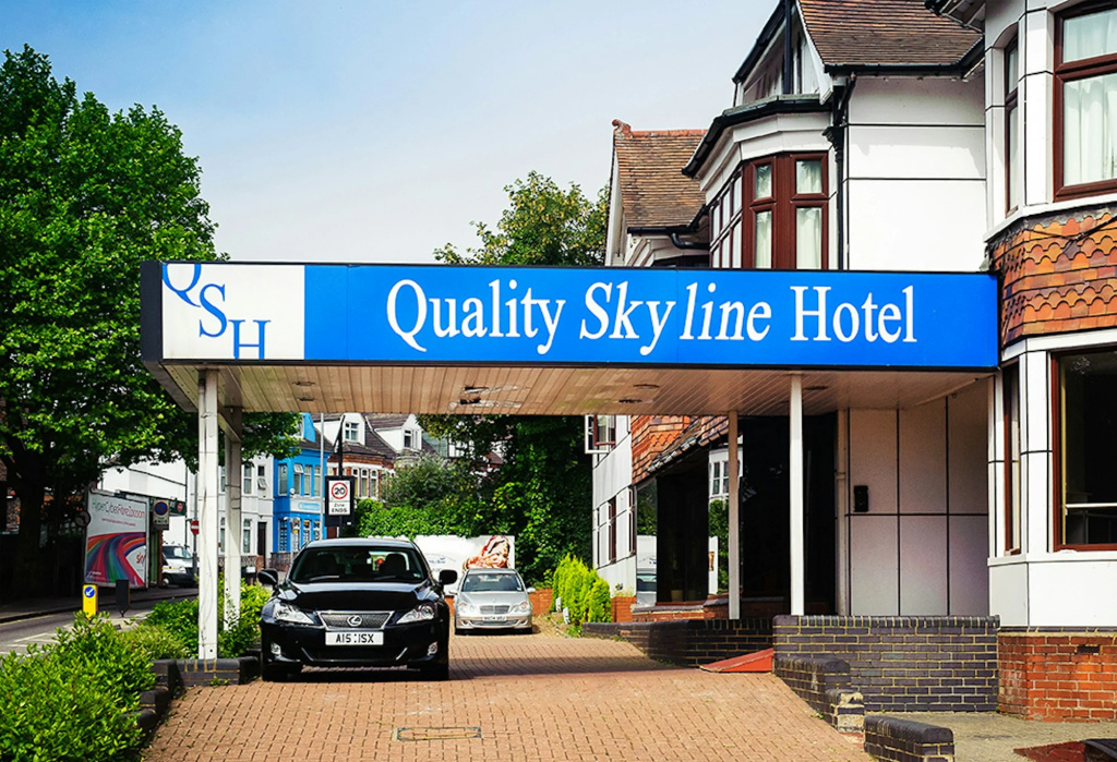Luton Hotel