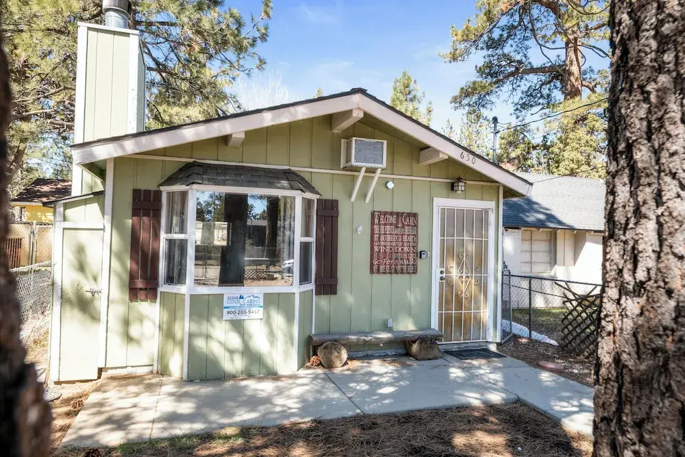 A Beary Cute Cabin