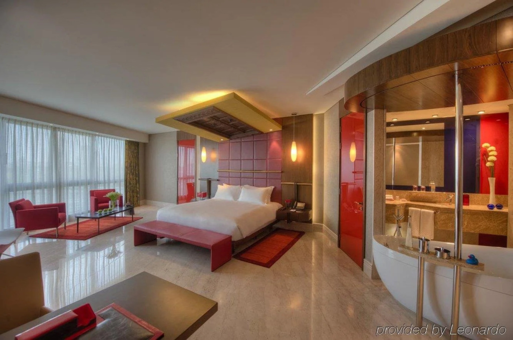 The Creekside Hotel Dubai an Accor Hotel — фото