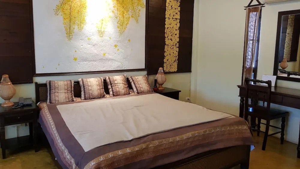 Standard Double room with balcony (full double bed)
