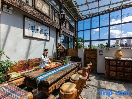 Lijiang LiuLigong 360 degrees Hot Spring Hotel