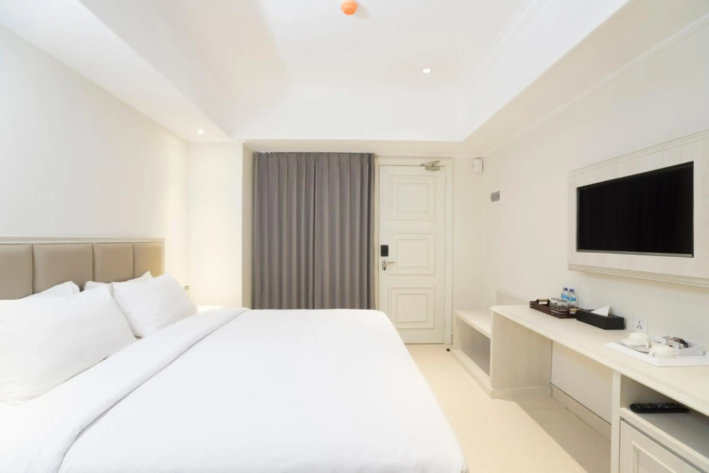 Alron Hotel Kuta Powered by Archipelago — фото