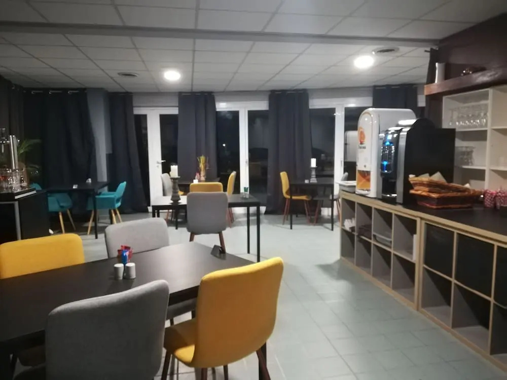 Hotel photo 16
