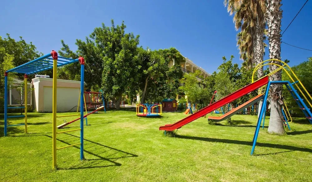 Immaculate 3-bed House in Lahore Near Airport