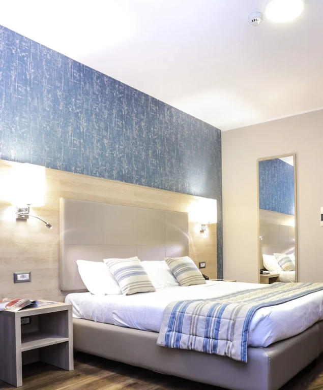 Triple room with balcony