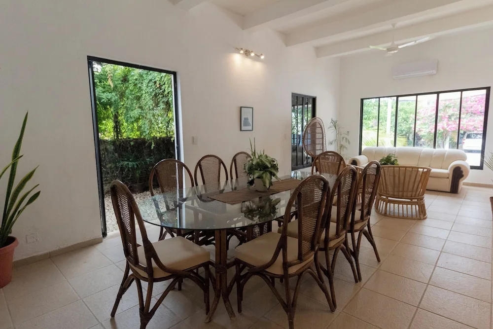 Casa Itza