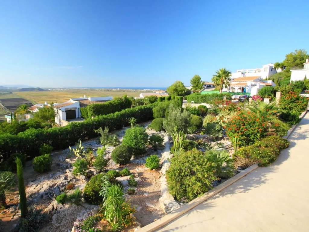 Beach & Waterfront