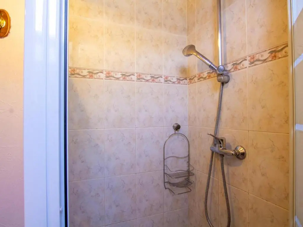 Afficher la photo 7 — Gîte Saint-Julien-de-Lampon, 3 pièces, 4 personnes - FR-1-616-35
