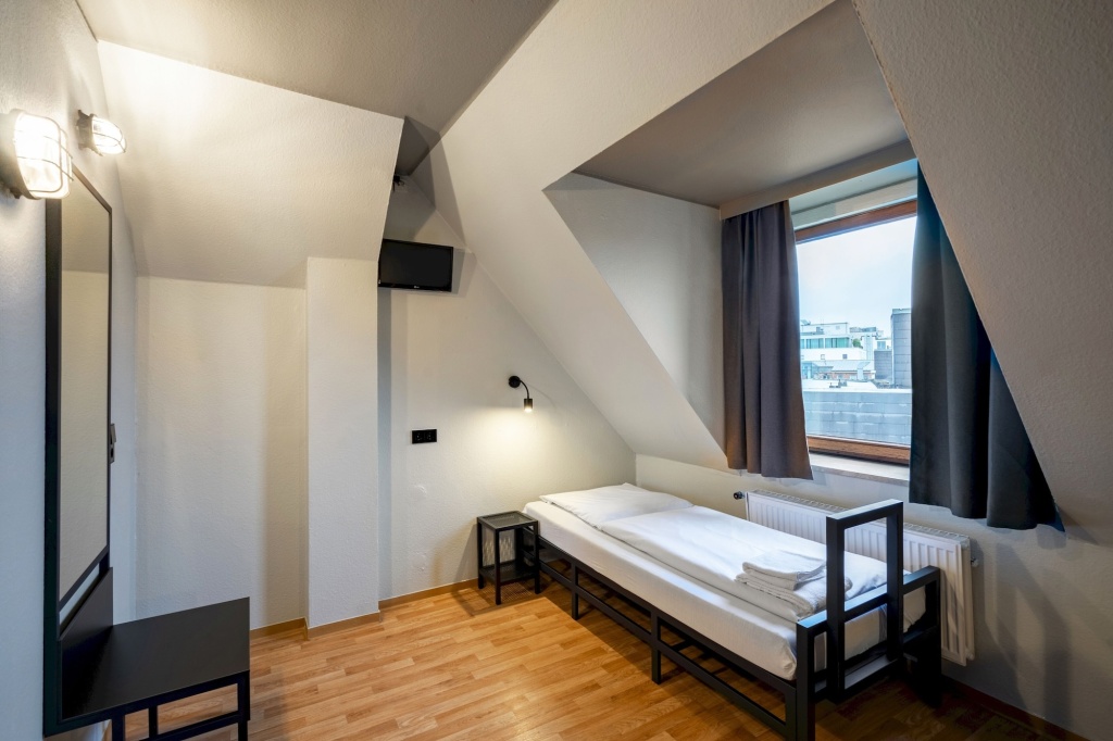Отель a&o Berlin Kolumbus в Берлине