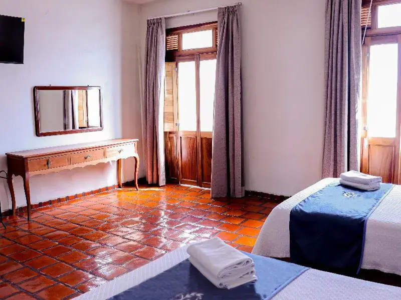 2 Bedrooms Standard Family room