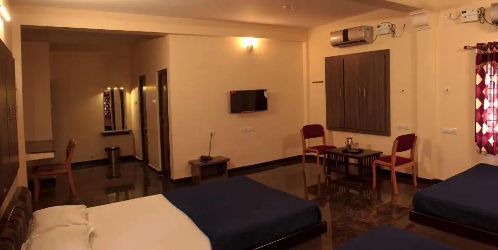 Hotel Sri Hayagriva - Chambres