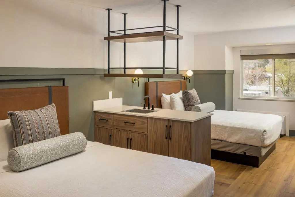 Quadruple Junior Suite